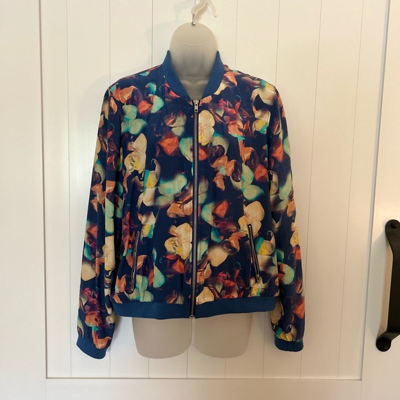 Johnston & Murphy Jackets & Blazers - Johnston & Murphy Flowered Jacket